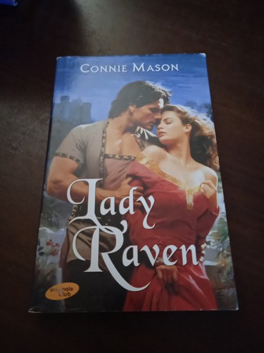 Lady raven connie - -,