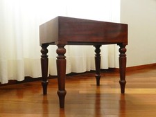 Tavolino / comodino in legno stile '800 inglese