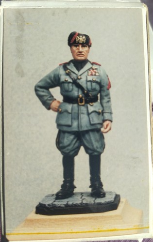 Cri model mussolini in - mussolini,