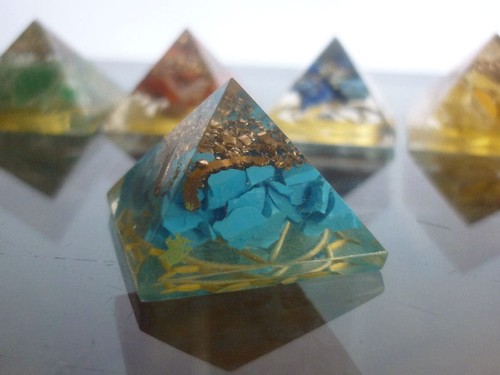 Piramide orgone orgonite - piramide,