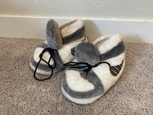 Pantofole sneaker peluche