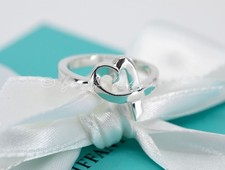 Anello Tiffany & Co Vintage Fascia "LOVING HEART" di Paloma Picasso in Argento