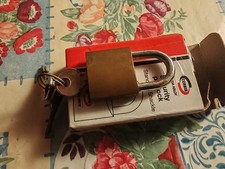 Lucchetto Con Chiavi Per