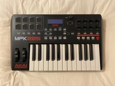 AKAI Professional MPK 225