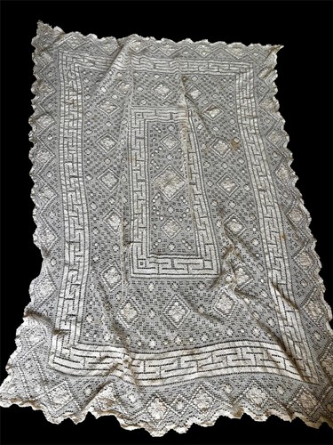 Antica tovaglia pizzo fatta - , a