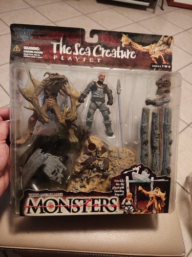 Mcfarlane toys monsters - ,