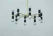 Lampadario In Ottone Opaco A 8 Bracci E 16 Luci Per Spazi Eleganti