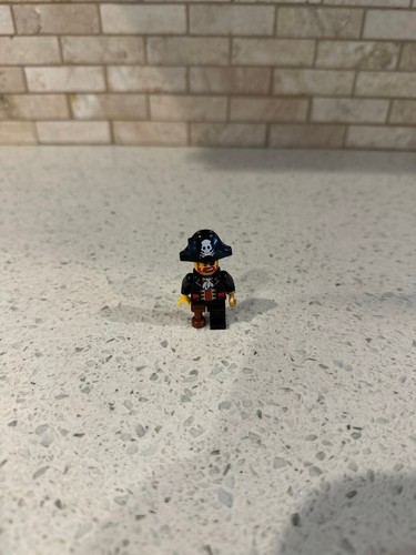 Lego captain brickbeard - captain,