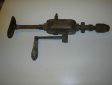 Antico e funzionale Trapano a