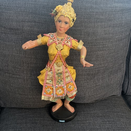 Bambola vintage asian arts - bambola,