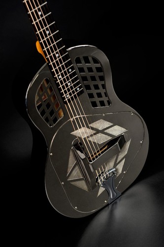 Chitarra resofonica - chitarra,
