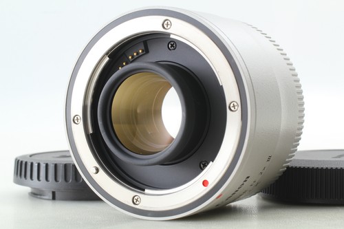 Near mint canon extender 2x - canon, ef