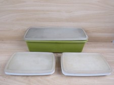 vecchio SET DI CONTENITORI