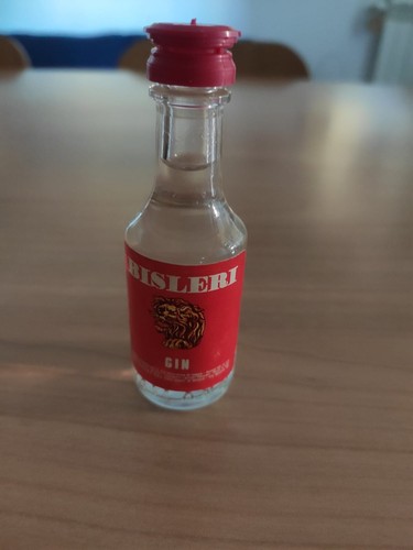 Mignon bisleri gin vintage - bisleri,