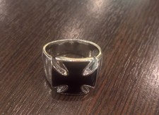 Anello Croce Templare Rock Emo Dark Argentato e Nero Fashion unisex 