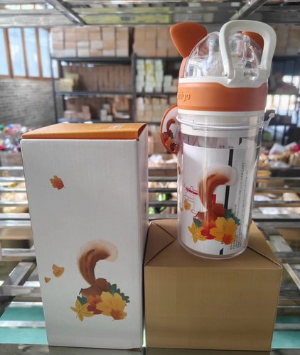 Starbucks cina 2022 contigo - 2022,