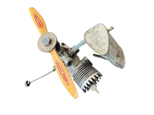 Modellino aereo radiocomandato