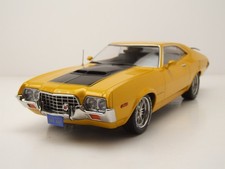 Modellino auto Ford Gran Torino Sport 1972 giallo 1:18 ixo models