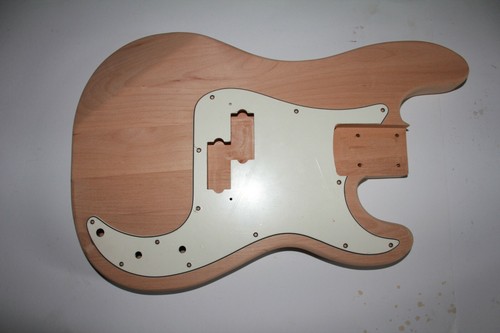 Corpo bass precision - p, style