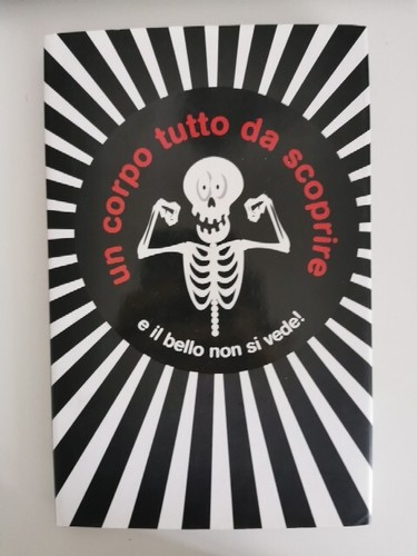 Corpo tutto scoprire e - un,