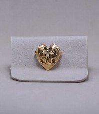 ROSSI BIJOUX SPILLA VINTAGE CUORE METALO COLOR ORO FIORE SCRITTA ,,LOVE’’  NUOVA
