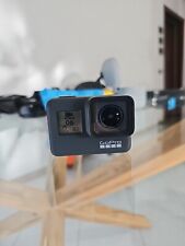 GoPro HERO7 Black 4K Action Cam + 4 Batterie +  Accessori + Caricabatterie Combo