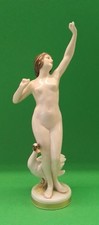 Statua più antica porcellana erotica Volkstedt Leda con cigno 29 cm