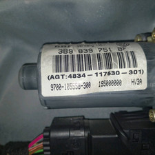 Alzacristallo elettr. porta post. SX VOLKSWAGEN PASSAT (3B) 1.9 TDI 4motion SW