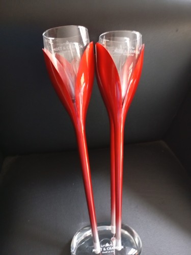 Moët chandon tuliped - &,