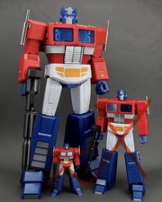 COMMANDER Optimus Transformers