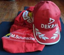 T-Shirt e Cappellino Scuderia