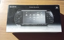 Lotto PSP 2004 Piano Black & Silver + Giochi Playstation Portable Naruto The...