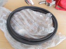 GUARNIZIONE GIRO PORTA ANT DESTRA ALFA ROMEO 147 5 PORTE ORIGINALE ALFA 46795546