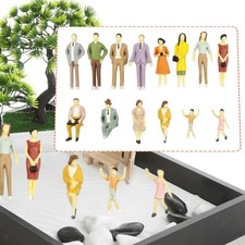 14 pezzi di miniature