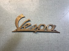 Scritta VESPA BACCHETTA-Faro