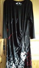 JOLIE ROBE DESIGUAL TAILLE XXL