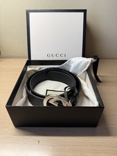 Cintura Gucci nera con logo