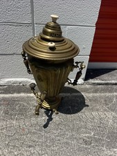 Antico Samovar russo in ottone
