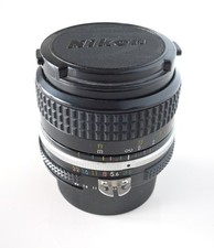 Nikon F NIKKOR 28mm f/3.5 Ai