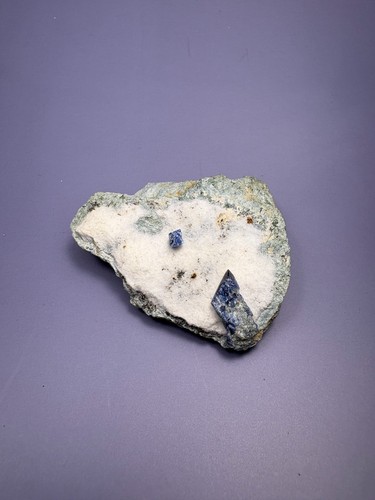 Benitoite crystal natrolite - benitoite, on