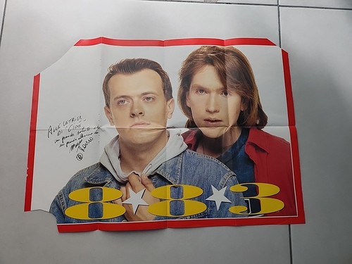 883 poster max - 883,