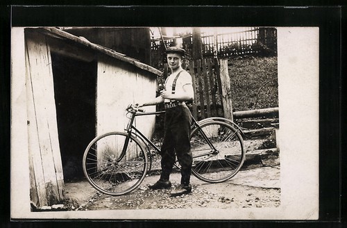 Cartolina giovane uomo con - cartolina,