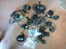 Caricabatteria alimentatore da 5,3 V, 9V, 12V, 18V e auto tramite accendisigari