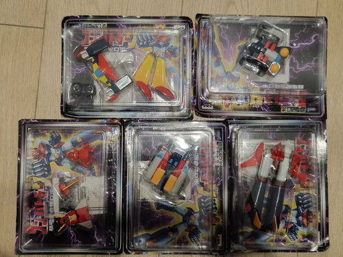 New sealed combattler - &,