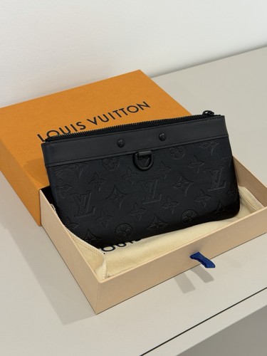 Louis vuitton pochette clutch - louis,