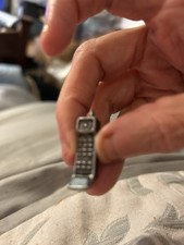 Model Old Fashioned Mobile