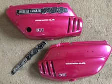 Pannelli laterali e distintivi