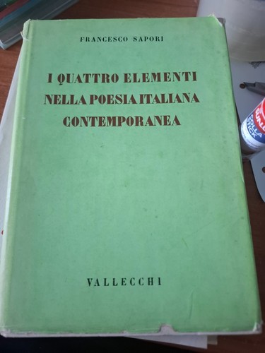 Libro quattro elementi nella - quattro,