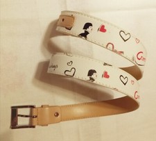 Cintura Cromia Femme pelle bianca con cuori rossi