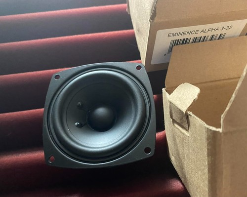 Eminence alpha3 32 - 32, ohm